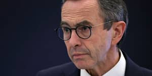 Tensions diplomatiques : Bruno Retailleau défie Macron sur l’Algérie