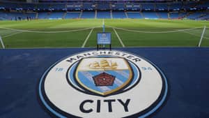 Manchester City cible le prodige français Michael Olise pour remplacer Riyad Mahrez Manchester City