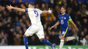 Karim Benzema à Chelsea? Les cartes se jouent très habilement