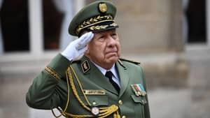 Scandale au tribunal militaire de Blida en Algérie : Confrontation inédite entre le colonel Bennacer et le général Chengriha Larbi Bennacer