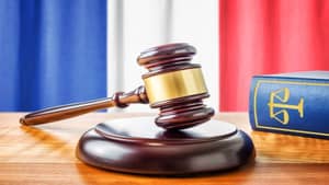 France : Un sans-papiers algérien condamné à 3 ans de...
