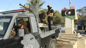 Tripoli en proie aux affrontements : l’Algérie appelle ses ressortissants à rester confinés Tripoli en proie aux affrontements : l’Algérie appelle ses ressortissants à rester confinés