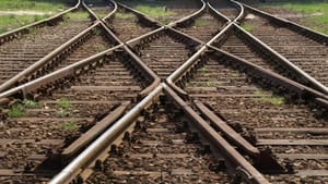 Algérie : 3 milliards de dollars destinés au développement des chemins de fer Algérie : 3 milliards de dollars destinés au développement des chemins de fer