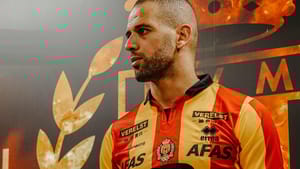 Islam Slimani, sur une tête splendide, inscrit son 3è but de la saison