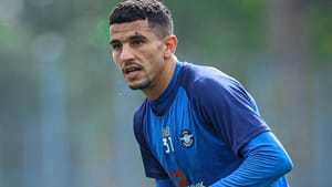 Youcef Atal : La mauvaise nouvelle ! Inquiétudes pour Adana Demirspor Youcef Atal : Un message caché pour l'OGC Nice