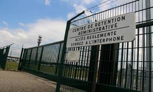 France : des sans-papiers en provenance d'Afrique du Nord, s'évadent d'un centre de rétention France :des sans-papiers, s'évadent d'un centre de rétention