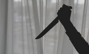 France : Un Algérien éventre son ex-femme et...