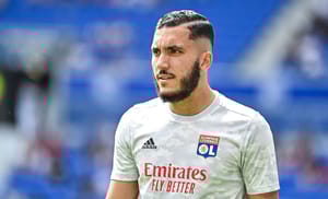 Rayan Cherki proche du départ de l'OL