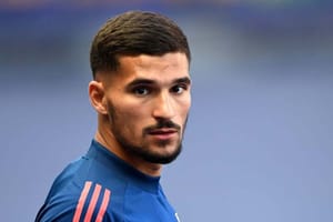 Houssem Aouar  au consulat d’Algérie à Lyon