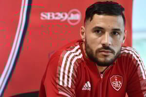 Youcef Belaïli déçoit le monde sportif : Analyse d'un comportement controversé