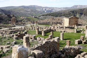 Les anciennes ruines romaines de Djemila