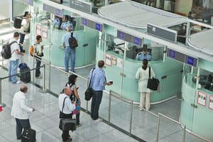 Ce pays de l'espace Schengen accélère les expulsions et décourage l'immigration