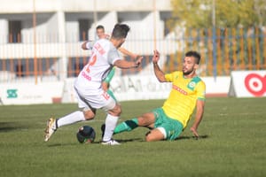 Salim Boukhanchouch célèbre un but de façon irrespectueuse