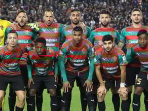 Le MC Alger vise deux joueurs algériens