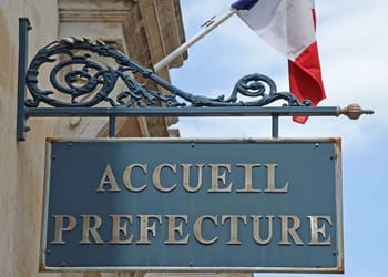 France : la Préfecture du Puy-de-Dôme accusée