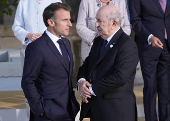 Crise France-Algérie : les titres de séjour menacés ?