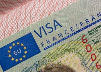 Moins de visas pour les Algériens ? Ce que prévoit la France