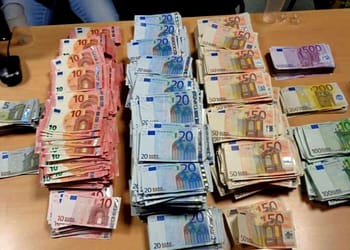 Saisie record d’argent en Algérie : un réseau démantelé