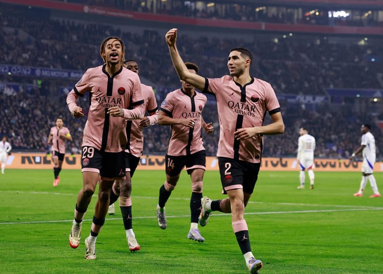 Achraf Hakimi : le Marocain enflamme la toile lors du match OL-PSG