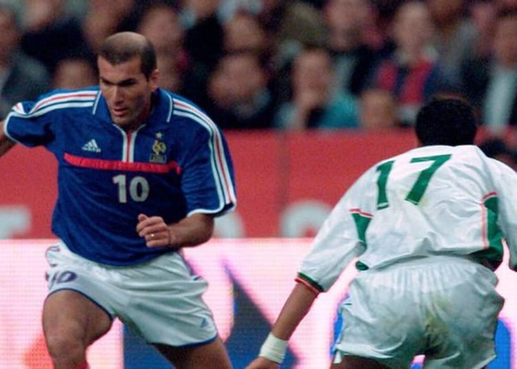 France-Algérie: Un Match de Légende aux Racines Profondes Choc France - Algérie en vue? Nouveau duel historique