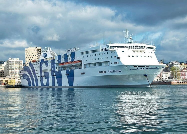 Voyages France-Algérie en voiture dès 275 € avec le GNV