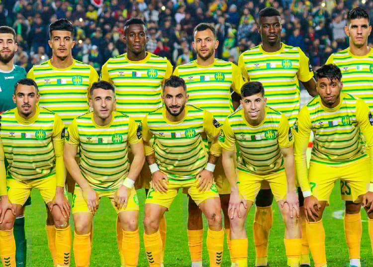 Trahison inattendue : la JSK frappée en pleine confiance JS Kabylie en action : manœuvres secrètes à la CAF dévoilées