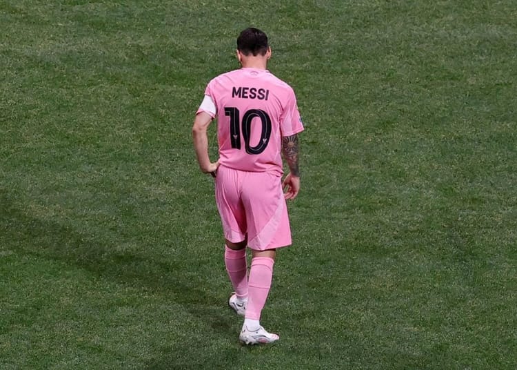 Transfert choc : Messi en route pour rejoindre Mahrez à Al-Ahli ?