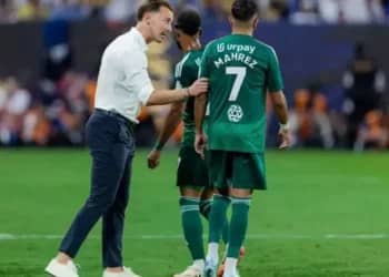 Riyad Mahrez brille à Al-Ahli : le coach Matthias Jaissle salue son retour en forme