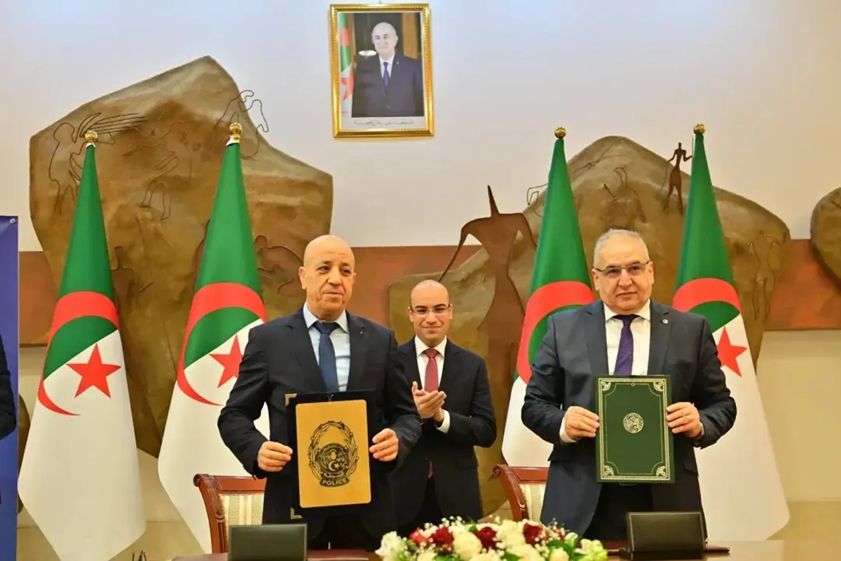 Révolution numérique : l'Algérie modernise ses services consulaires