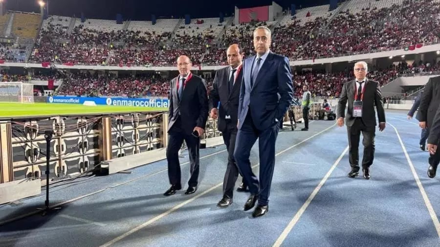 La France durcit le ton sur les titres de séjour algériens