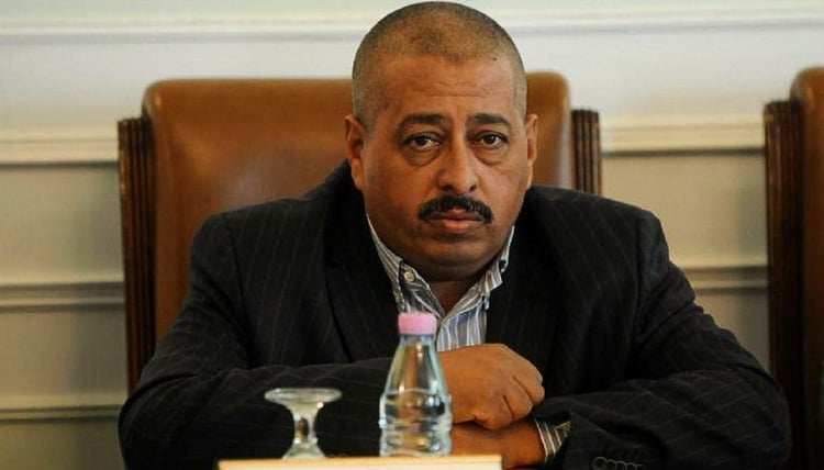 Scandale en Algérie : une famille cache les avoirs Tahkout