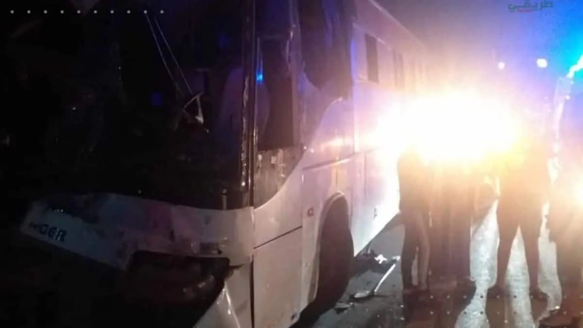 Drame nocturne : deux accidents de bus tragiques en Algérie