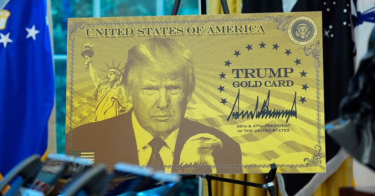 Visa Gold Card USA de Trump : fiasco ou réussite à un million ?