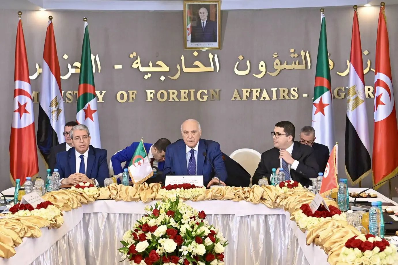 Réunion clé à Alger sur la crise en Libye : enjeux majeurs