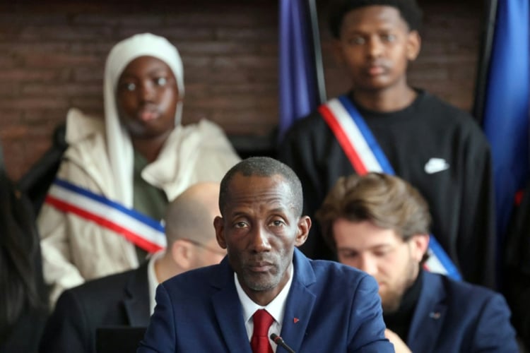 France : Un maire LFI malien au cœur d'une polémique choquante