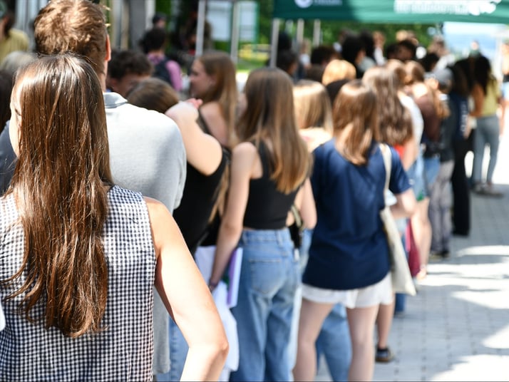 Étudiants étrangers Québec : nouveau seuil en 2026 à connaître