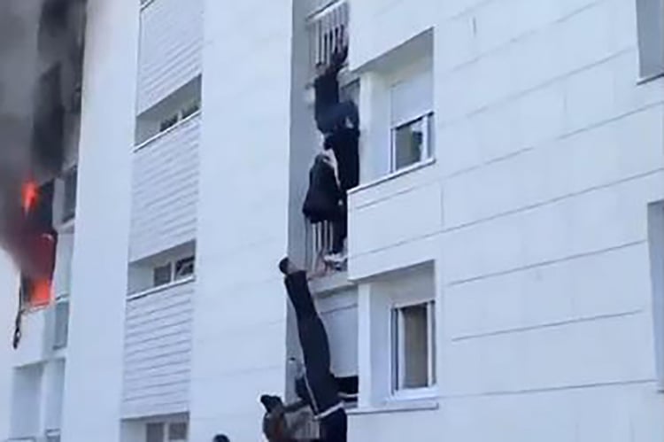 Un Algérien sauve une famille du feu en France : acte héroïque