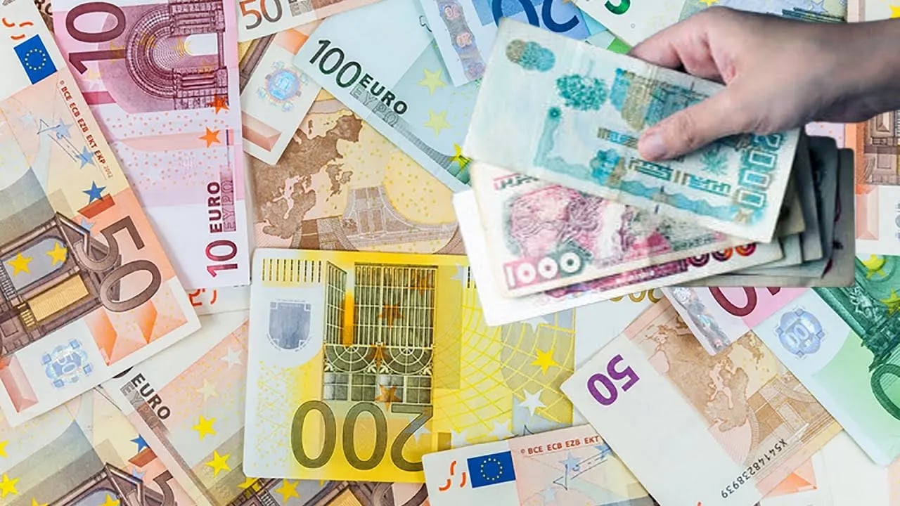 Légère baisse de l’euro face au dinar sur le marché noir