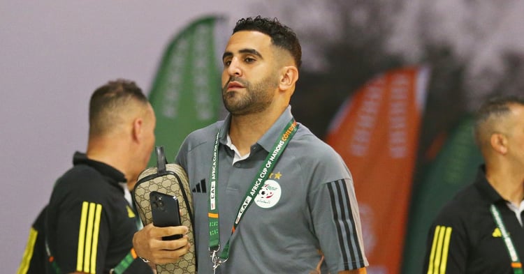 Mahrez freine-t-il l’Algérie ? Le débat relancé