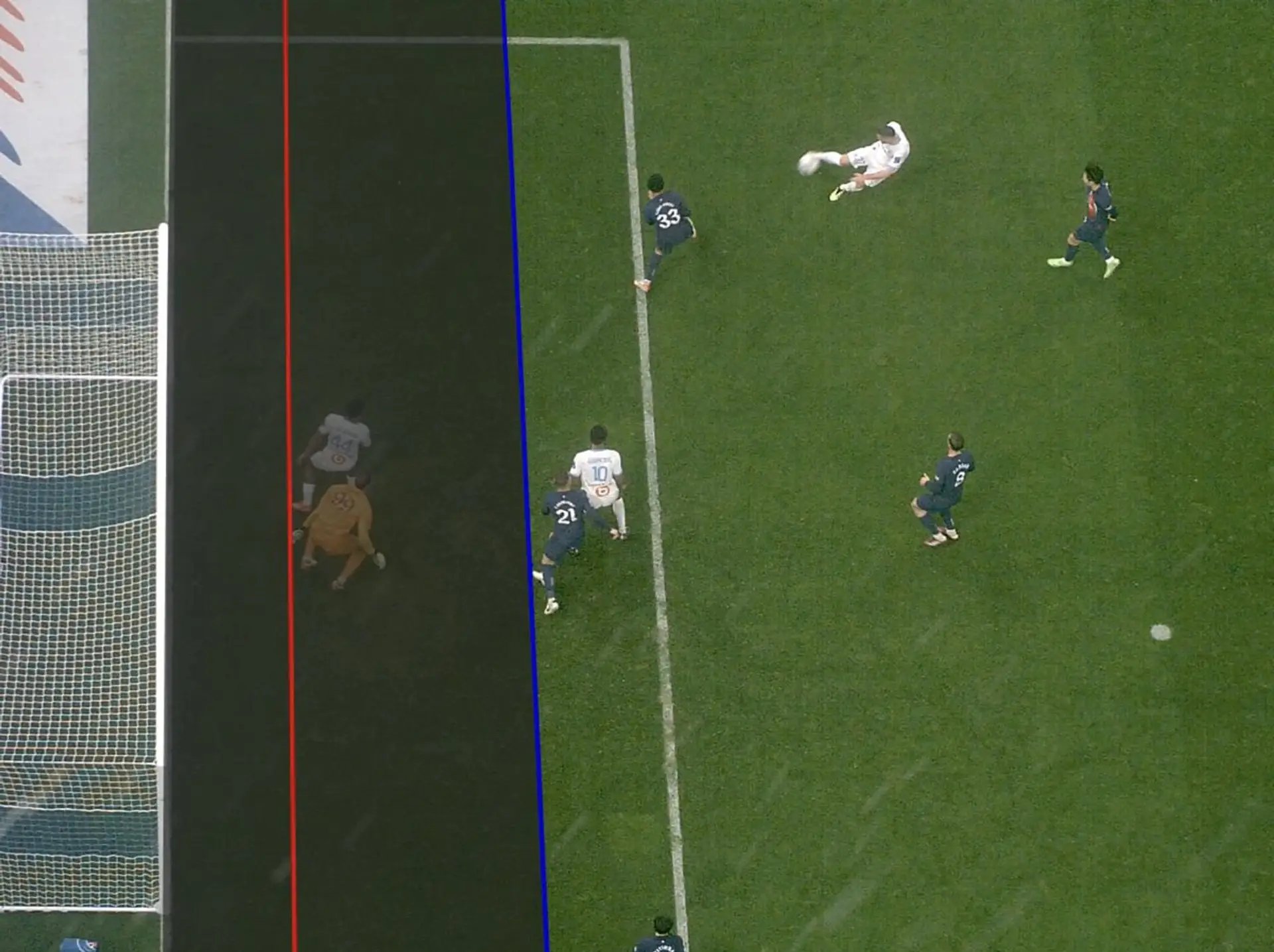 Ce but refusé pour une oreille hors-jeu fait débat