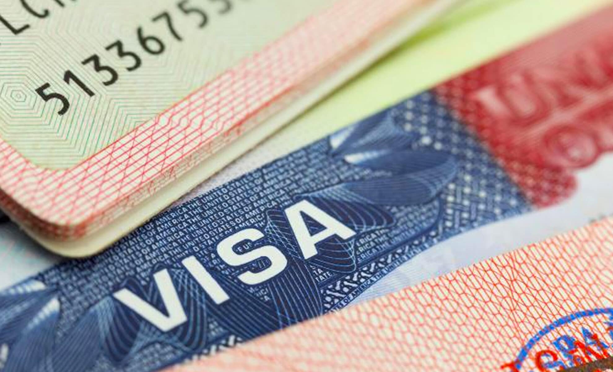 Visa expiré en France : une amende salée de 3 750 € ?