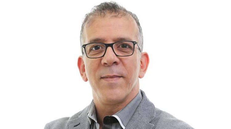 Hafid Derradji brise le silence après la polémique chez les Verts