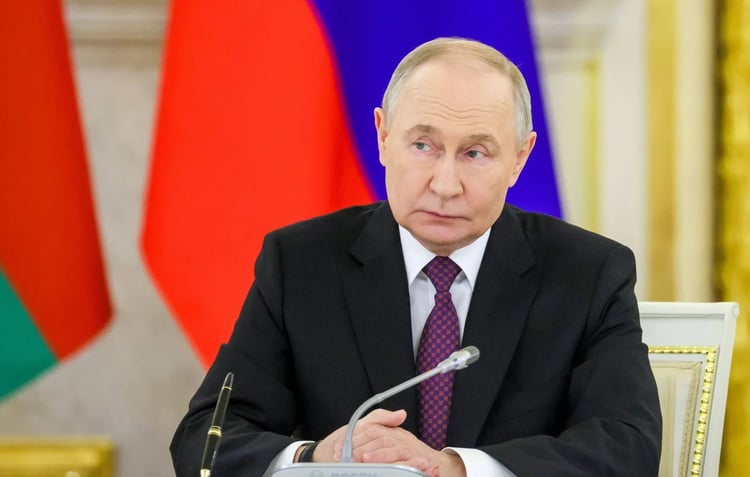 Mort d’Ali Khamenei : Vladimir Poutine condamne un “assassinat cynique”