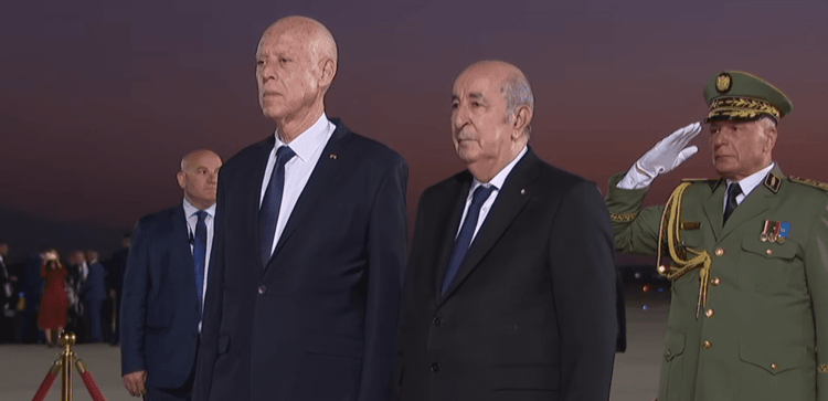 Tebboune reçoit Kaïs Saïed à Alger lors de l’IATF 2025