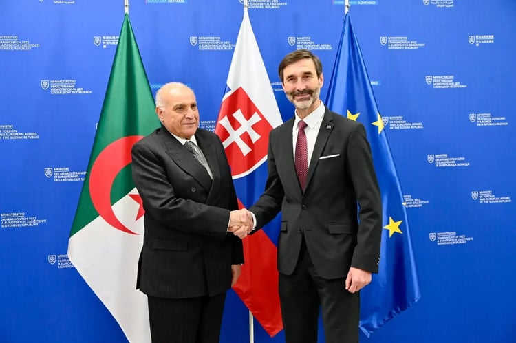 Inauguration de l'ambassade Algérienne en Slovaquie