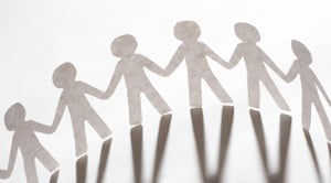 Regroupement familial : la France renforce les règles