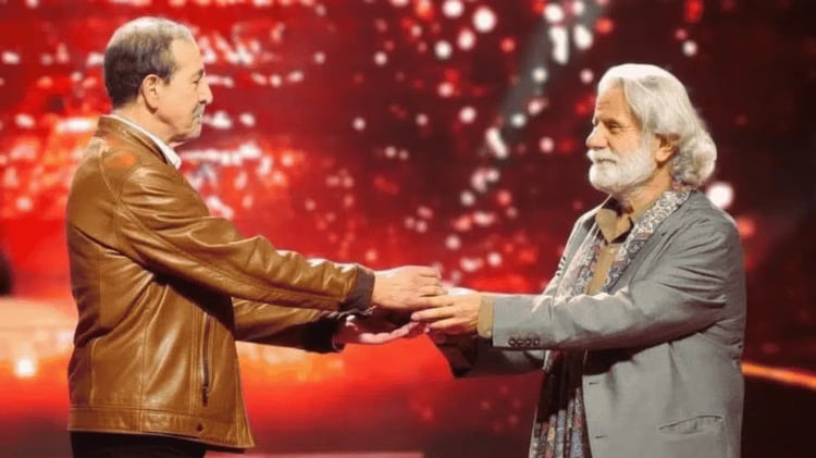 Marcel Khalifa salue Lounis Ait Menguellet avec émotion