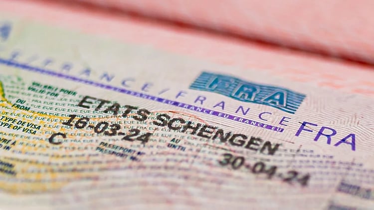 Visas Schengen pour Algériens annulés à la dernière minute