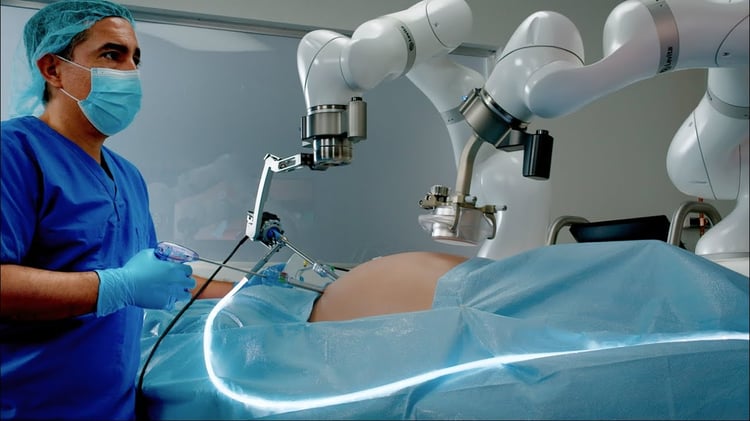 L’Algérie se dote de robots chirurgicaux ultra-modernes