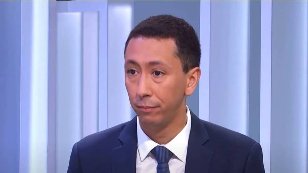 Othman Nasrou Confronté à des Accusations de Racisme